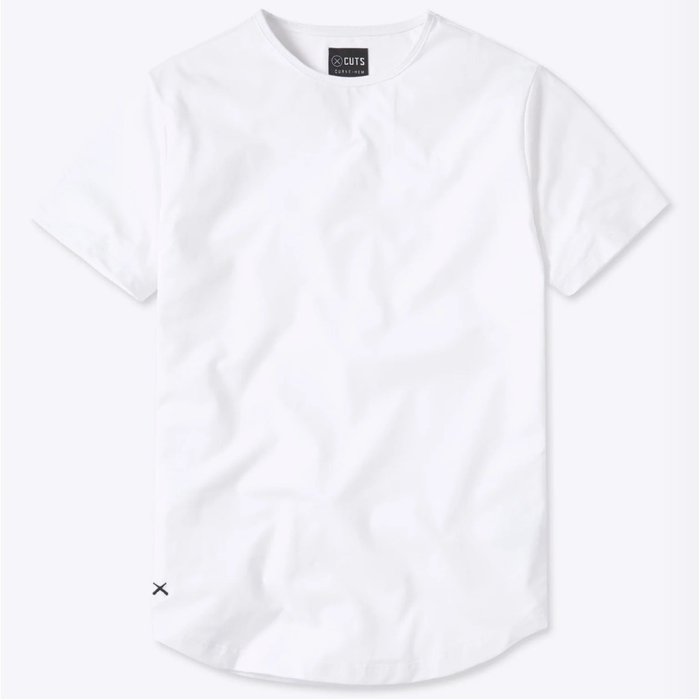 NWT- CUTS AO Curve-Hem Tee signature fit